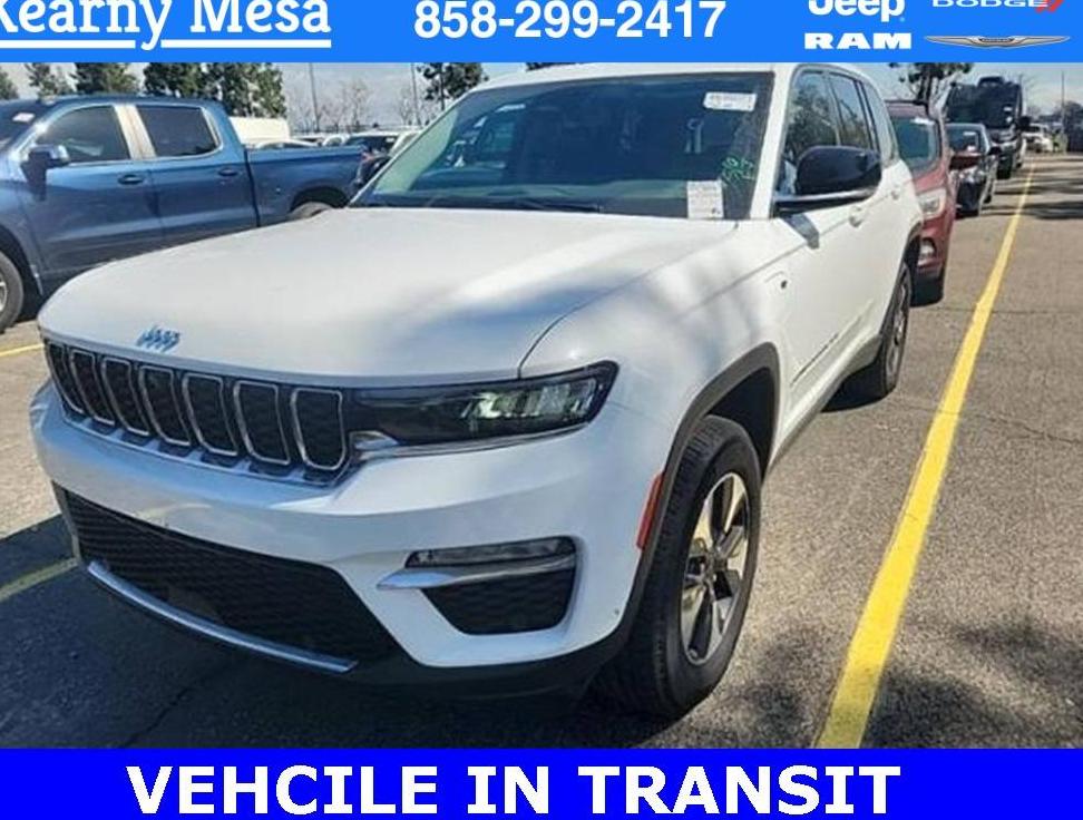 JEEP GRAND CHEROKEE 2022 1C4RJYB60N8721786 image